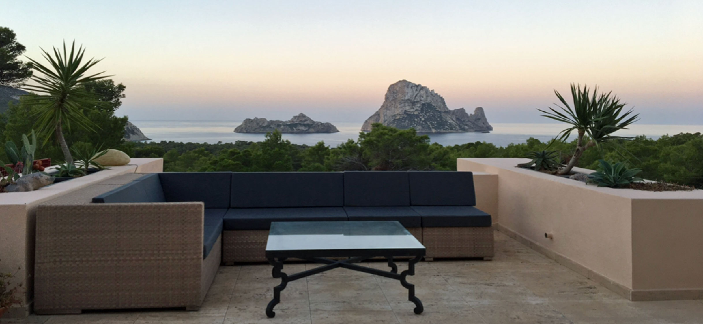 Unique apartment with a direct view of the Es Vedra
