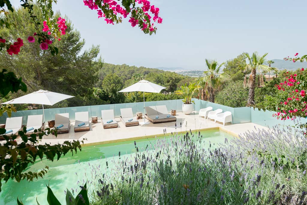 Beautiful villas available for you to enjoy on the amazing island of Ibiza